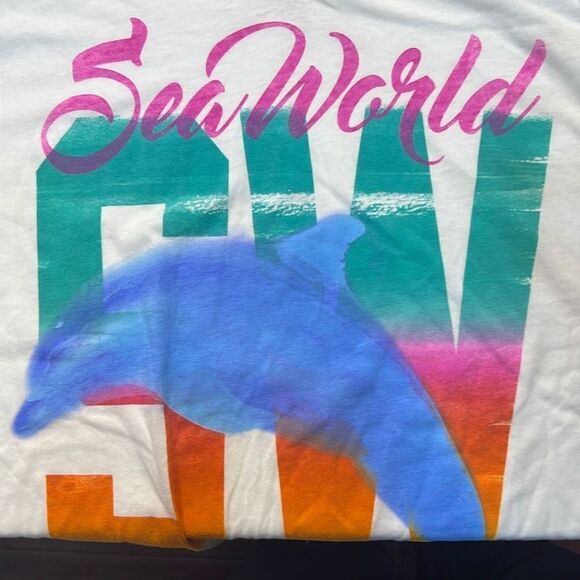 ‎SeaWorld T-shirt-Women’s Large-NWT - Picture 6 of 6